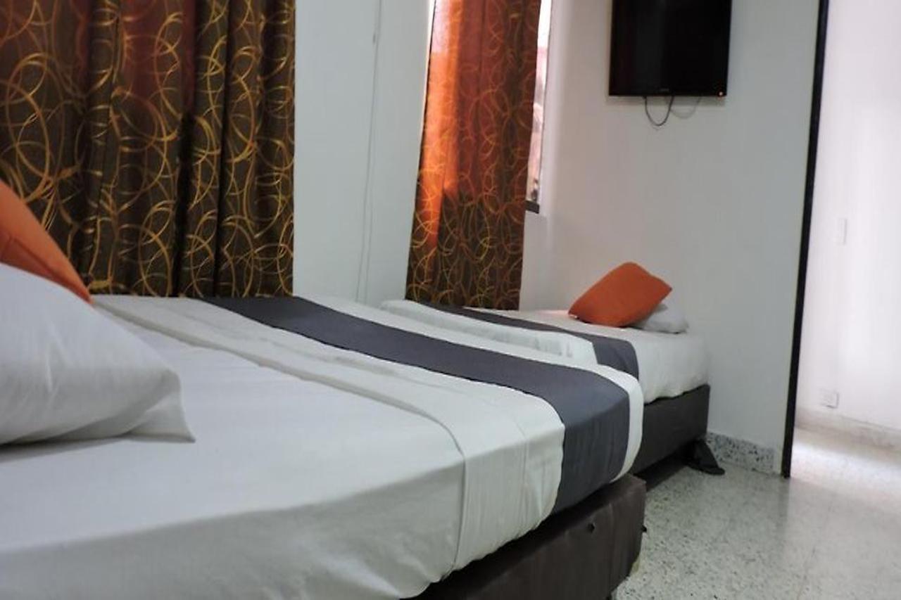 Hotel Jc 43 ميديلين المظهر الخارجي الصورة