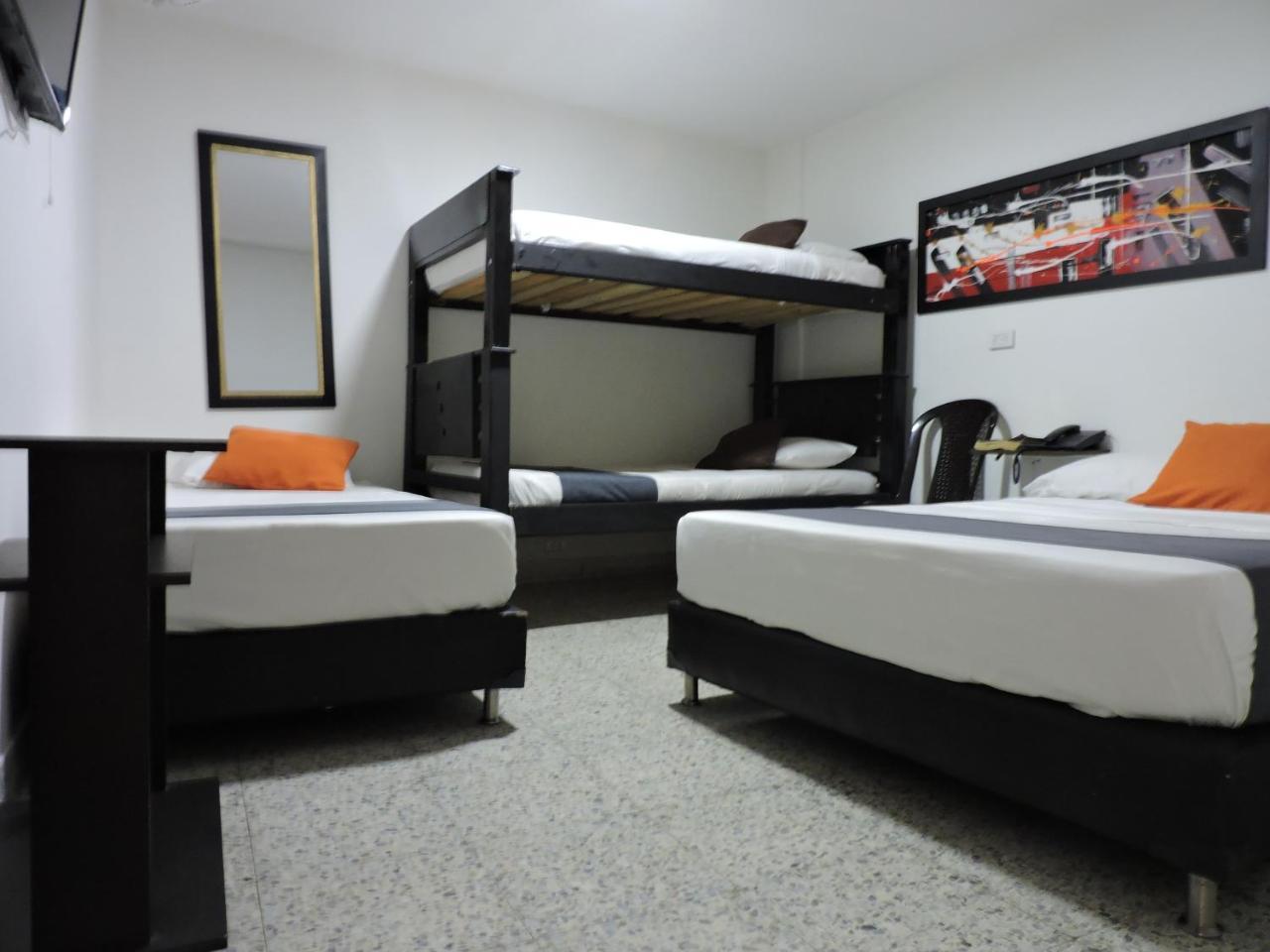 Hotel Jc 43 ميديلين المظهر الخارجي الصورة