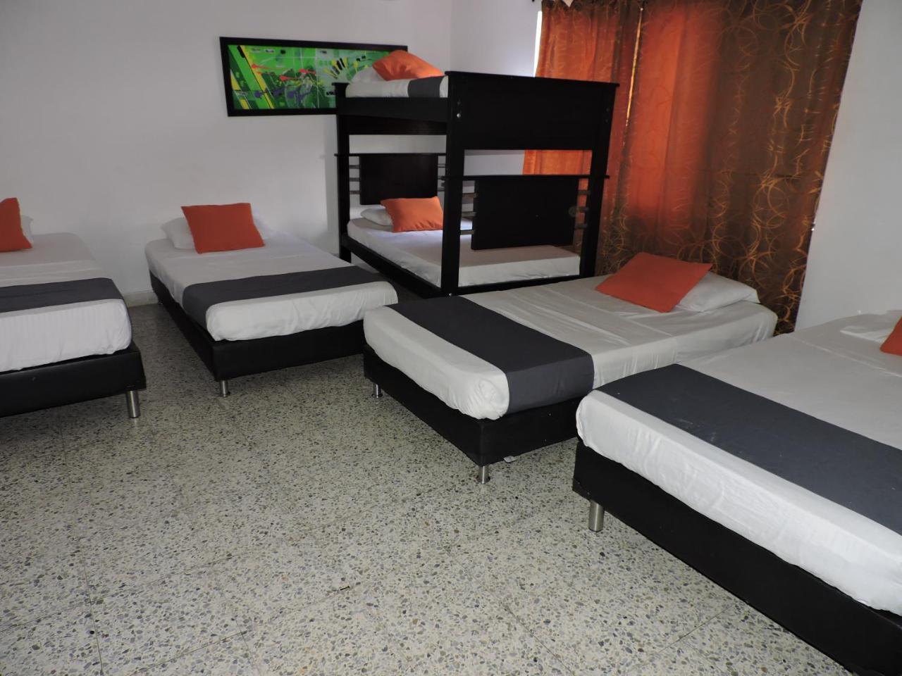 Hotel Jc 43 ميديلين المظهر الخارجي الصورة