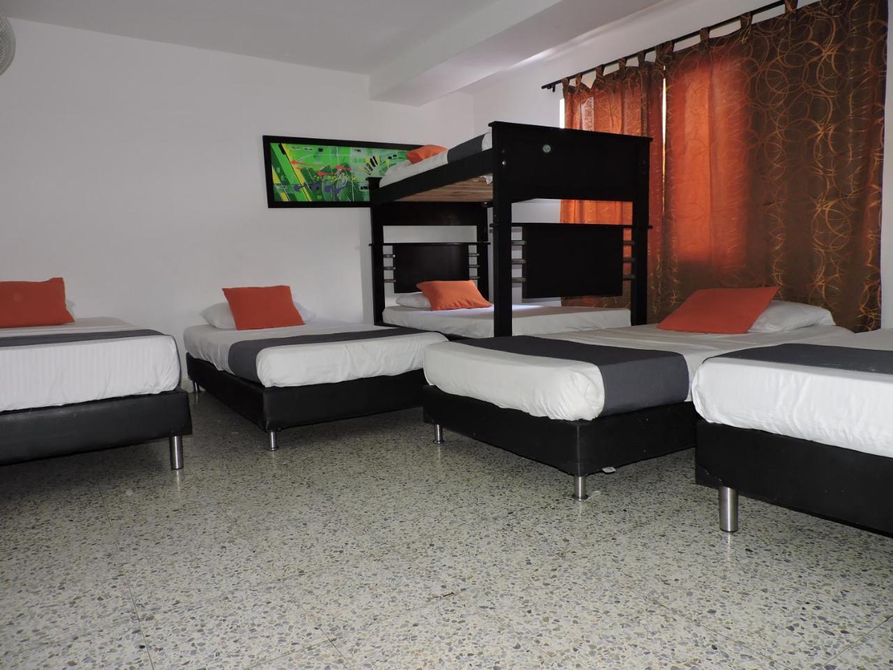 Hotel Jc 43 ميديلين المظهر الخارجي الصورة