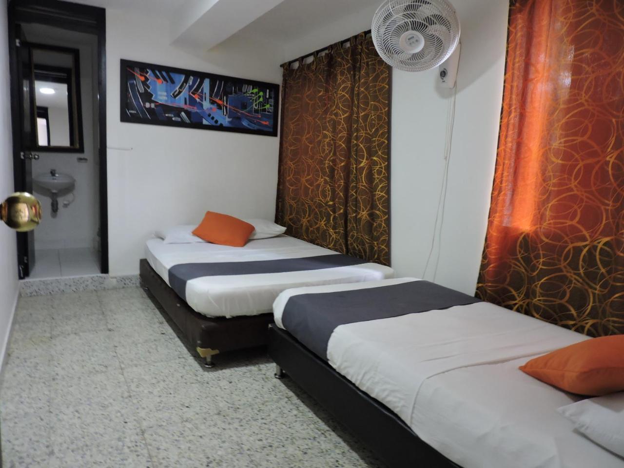 Hotel Jc 43 ميديلين المظهر الخارجي الصورة