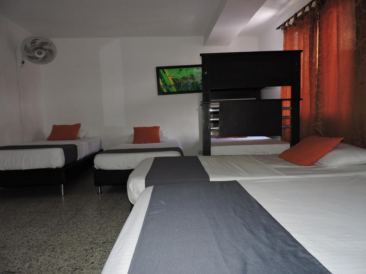 Hotel Jc 43 ميديلين المظهر الخارجي الصورة